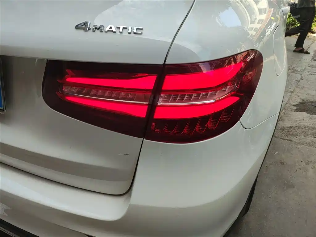 Mercedes-Benz GLC 2017 GLC 260 4MATIC Luxury фото 19