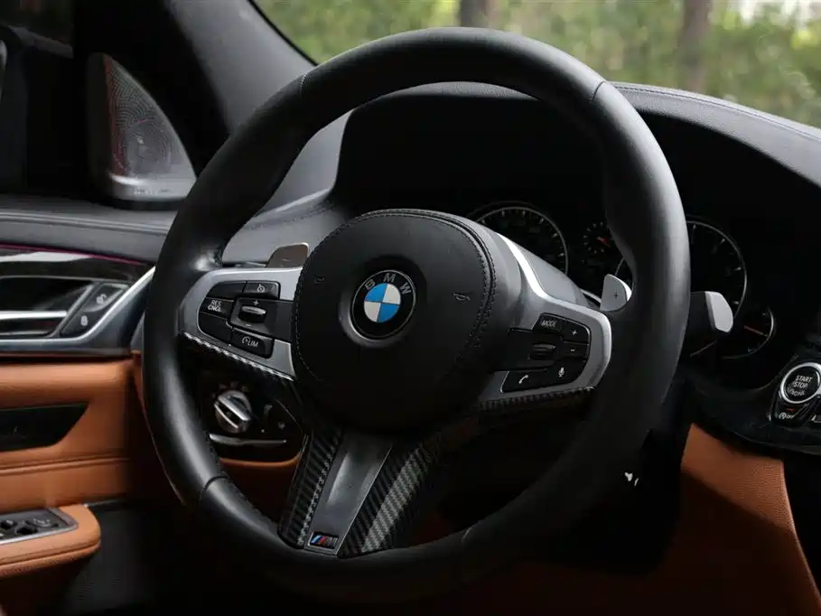 BMW 6 Series GT 2018 630i M Sport Package фото 14