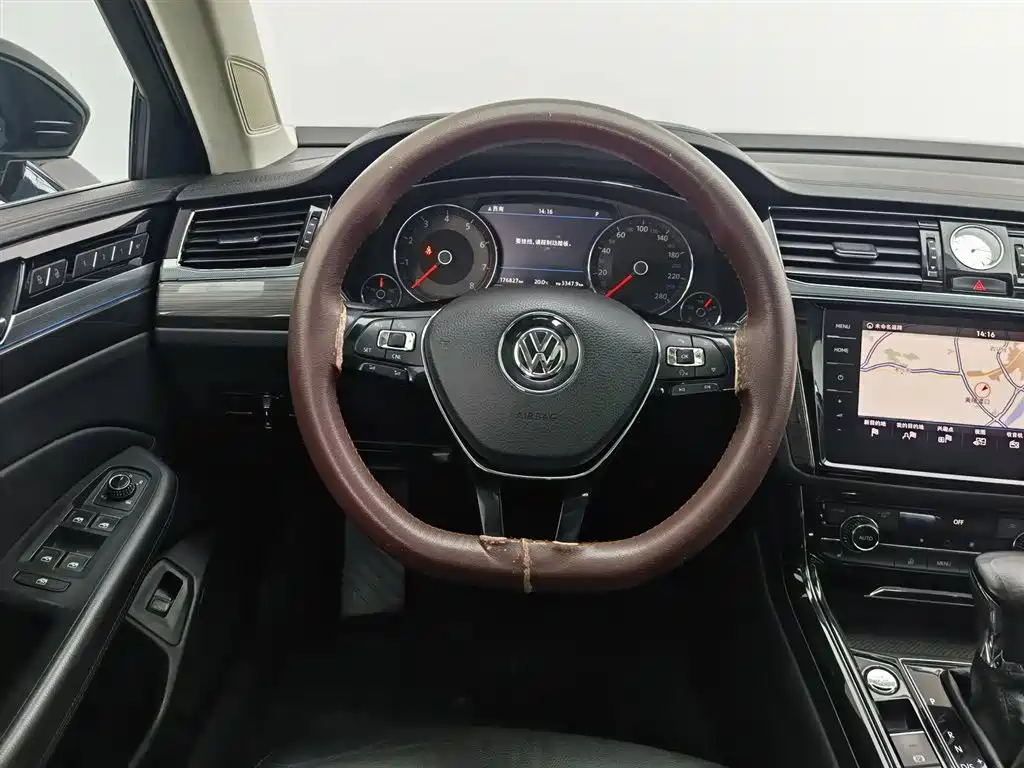 Volkswagen Phideon 2018 Facelift 380TSI FWD Business фото 11