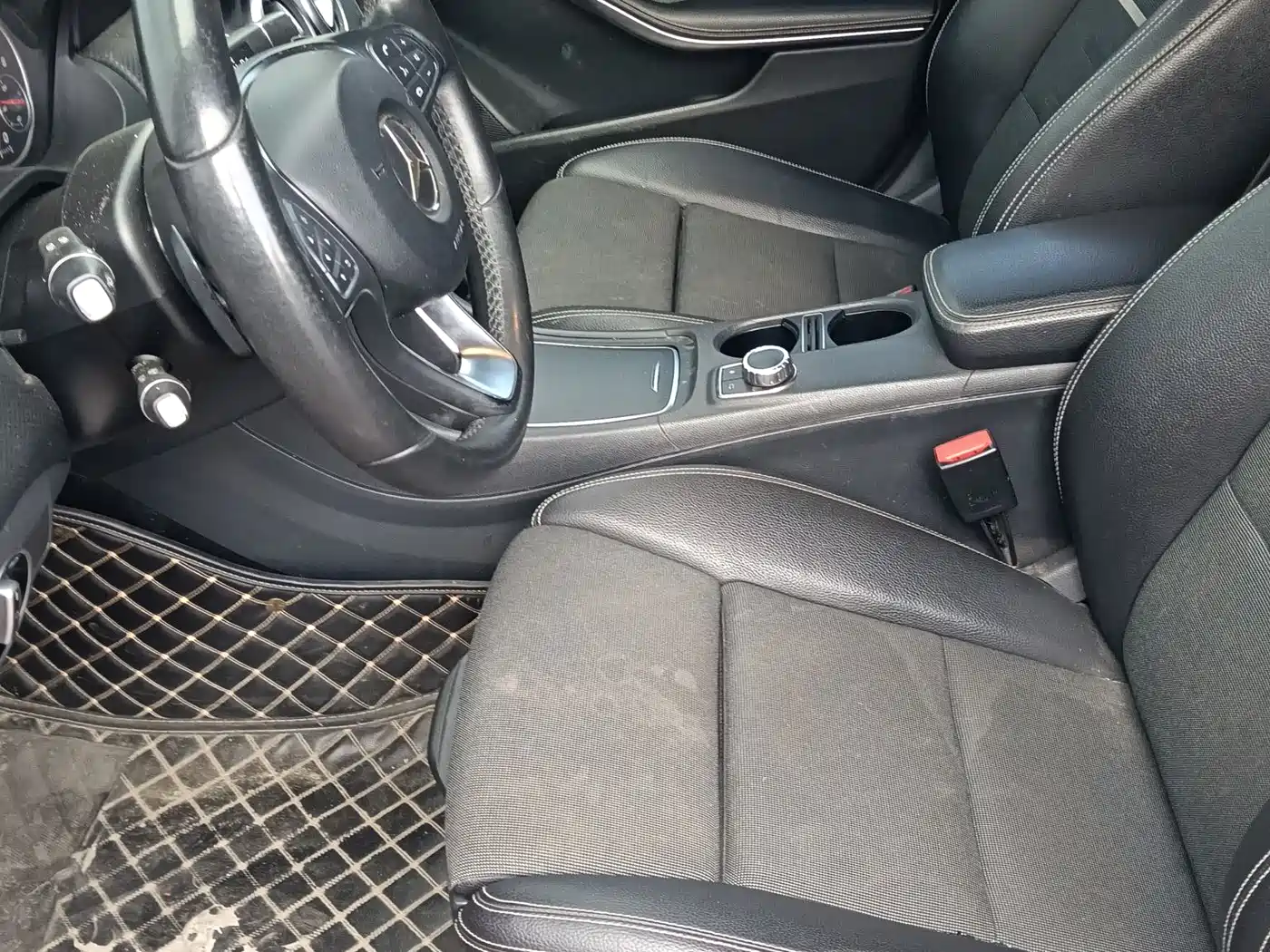 Mercedes-Benz A-Class (Import) 2016 A 200 Dynamic фото 7