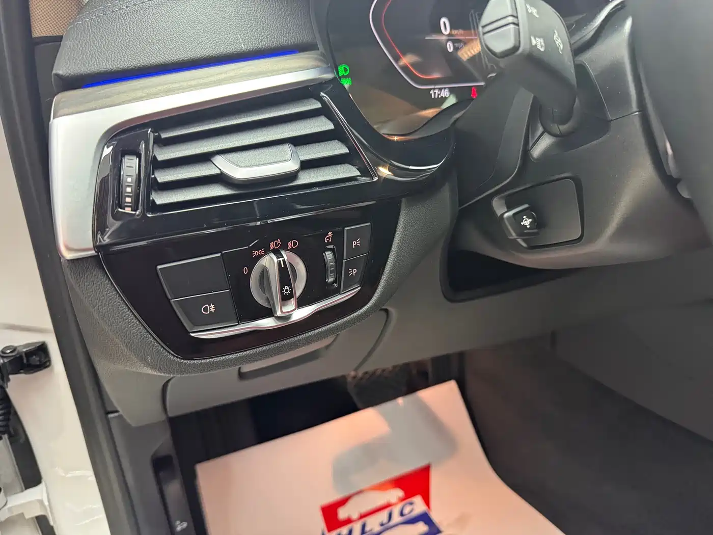 BMW 5 Series 2022 530Li Leading Luxury Package фото 15