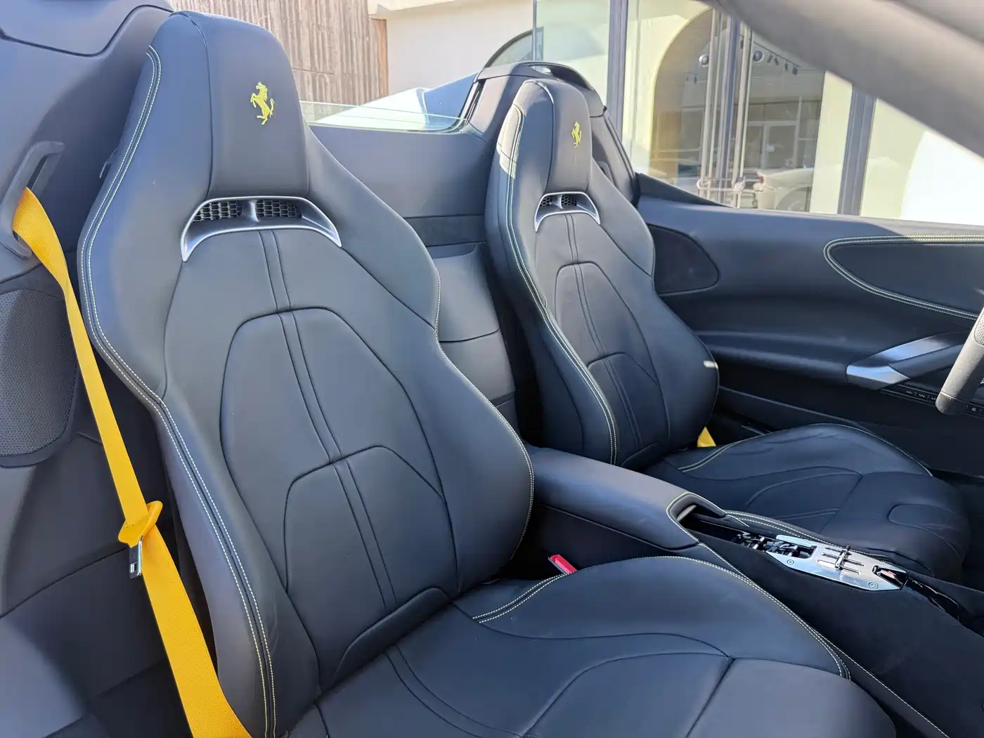 Ferrari SF90 2024 2021 3.9T V8 Spider