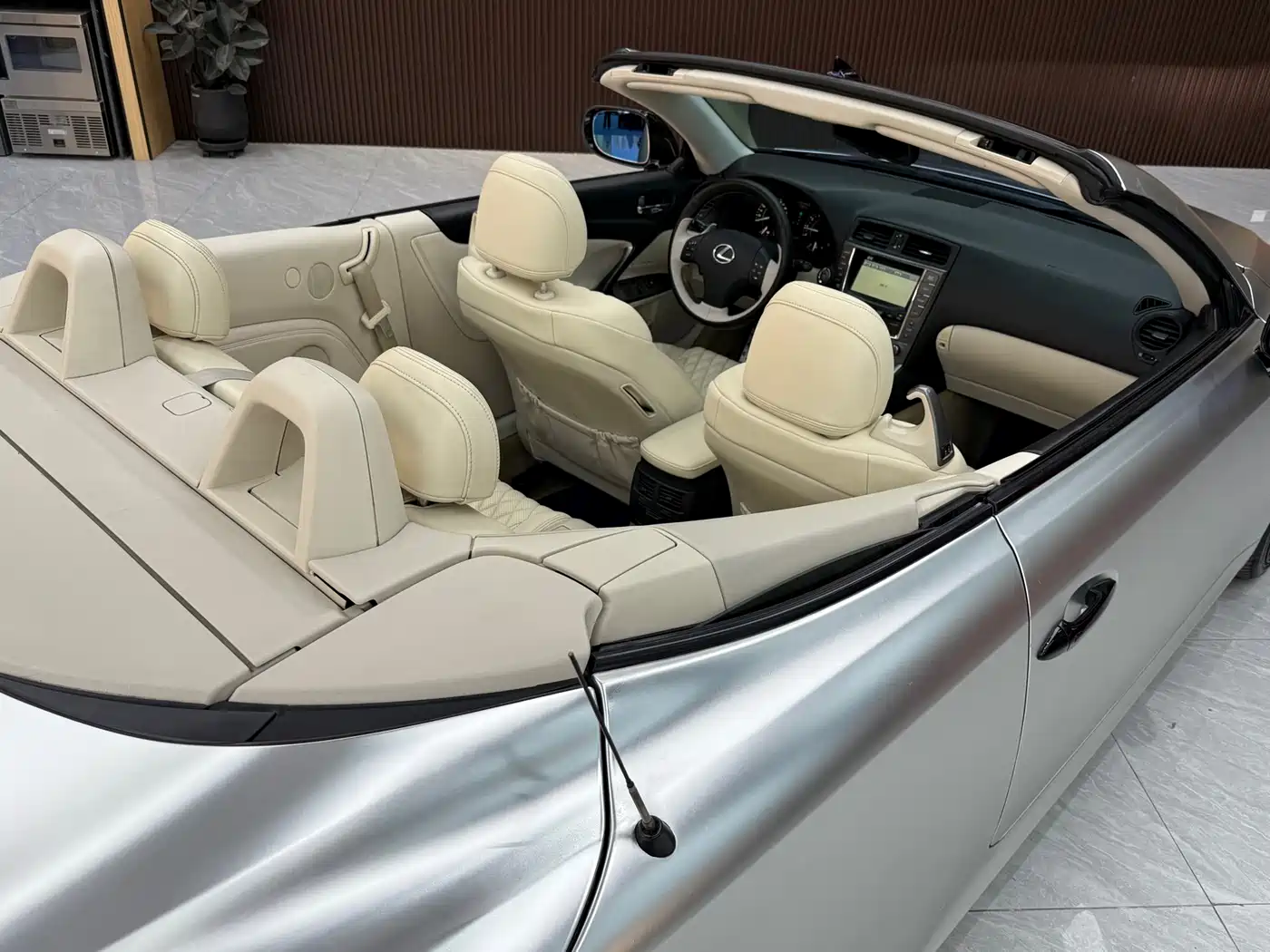 Lexus IS 2009 300C фото 22