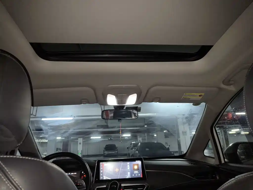 SAIC Maxus Maxus G50 2019 2019 1.5T Automatic Luxury Edition China V