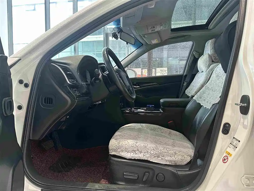 Toyota Crown 2019 2018 2.0T Fashion Edition