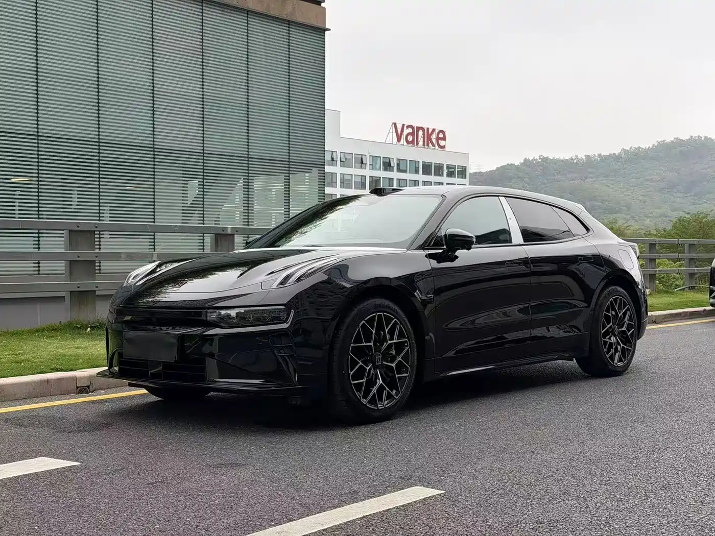 ZEEKR EXTREME KRYPTON 001