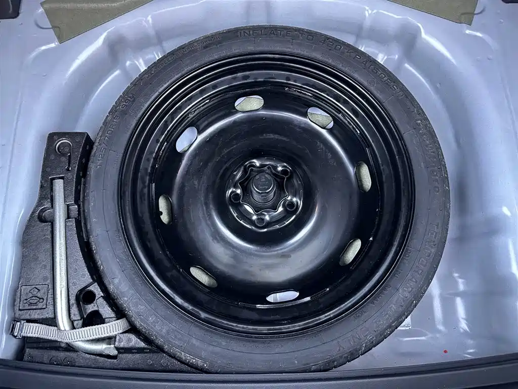 VOLKSWAGEN T ROC EXPLORING SONGS