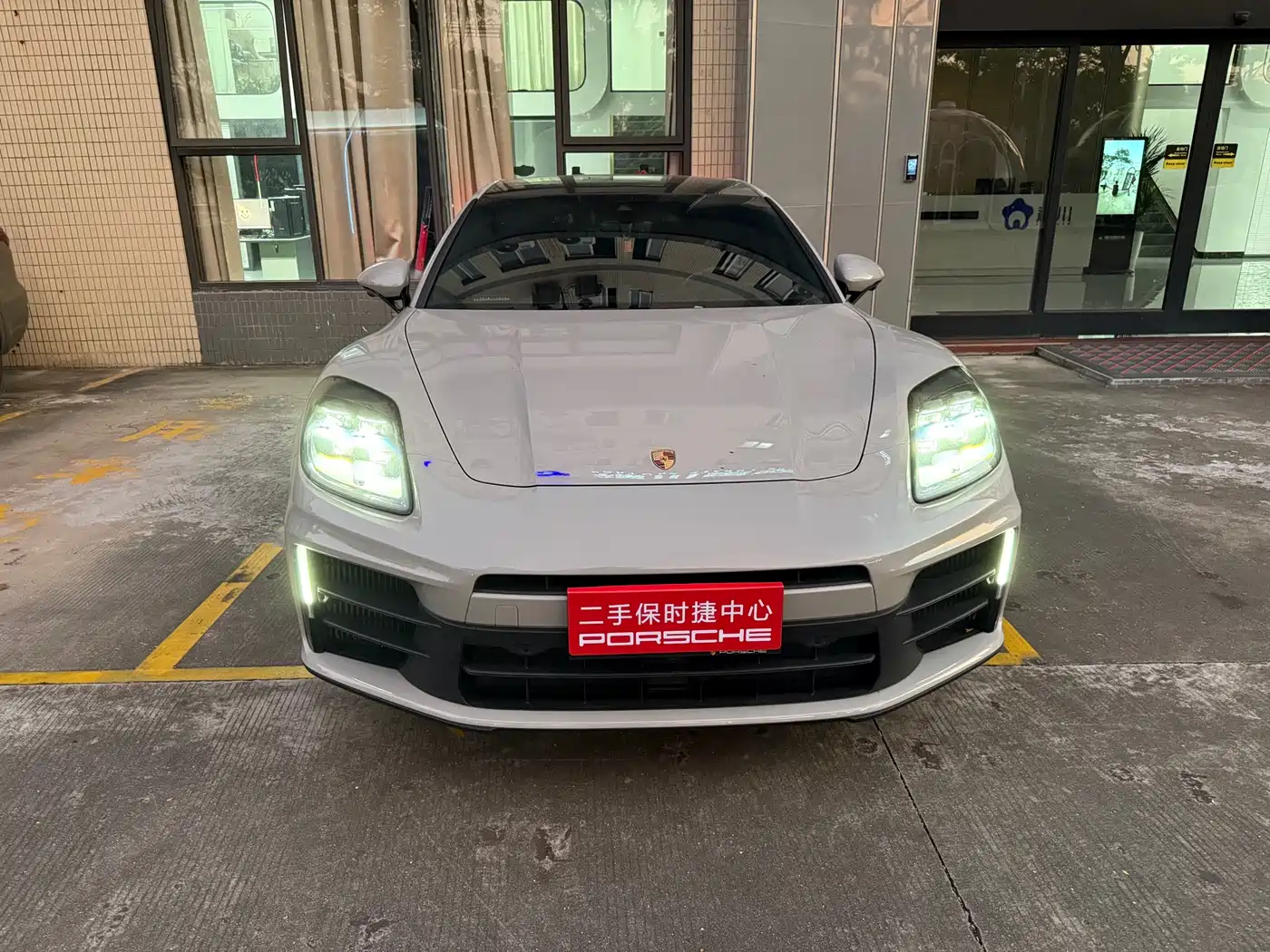 Porsche Panamera 2024 Panamera Executive Long Wheelbase 2.9T фото 2