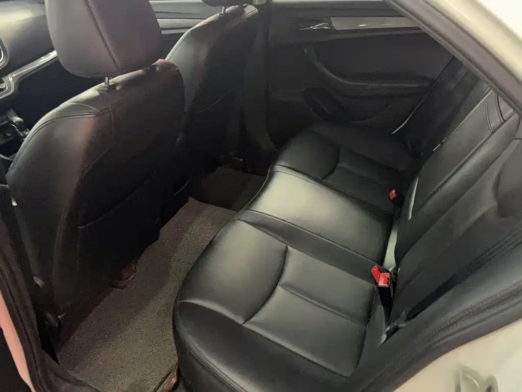 Roewe 360 2015 2015 1.5L Automatic Luxury