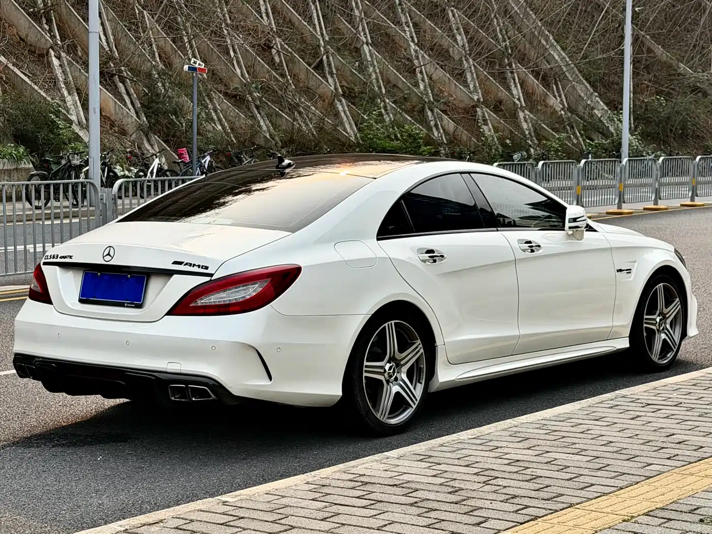 Mercedes-Benz CLS AMG 2015 AMG CLS 63 4MATIC фото 5
