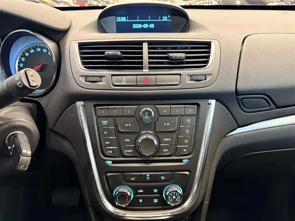 Buick Encore 2015 1.4T Automatic 2WD Urban Elite фото 25