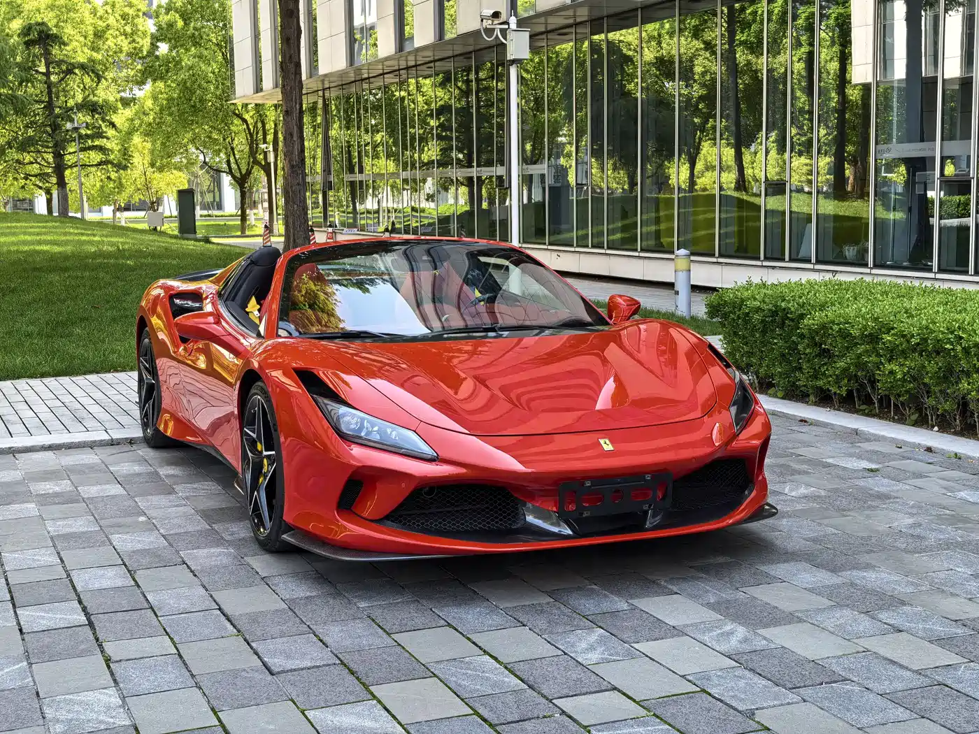 Ferrari F8 2021 2020 Spider 3.9T V8