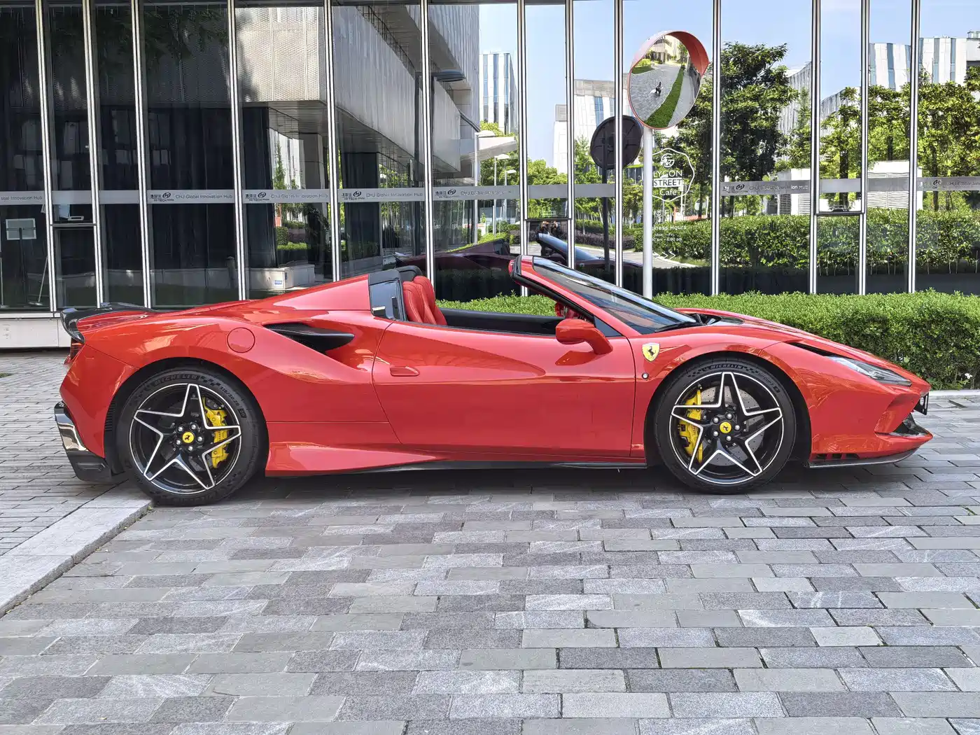 Ferrari F8 2021 2020 Spider 3.9T V8
