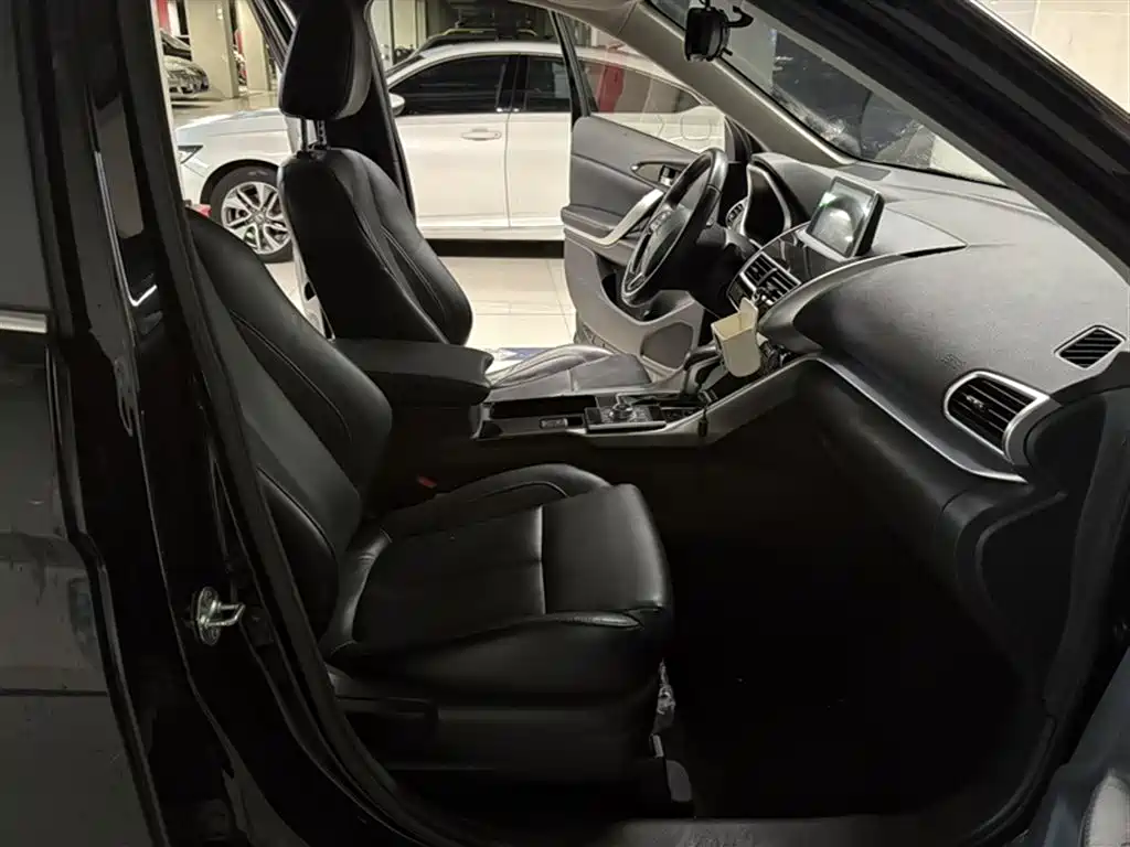 Mitsubishi Eclipse Cross 2018 1.5T CVT 2WD Faith Edition фото 21