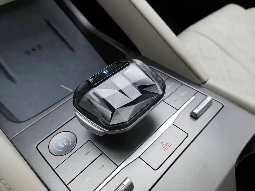 BYD Yuan UP, миниатюра 13