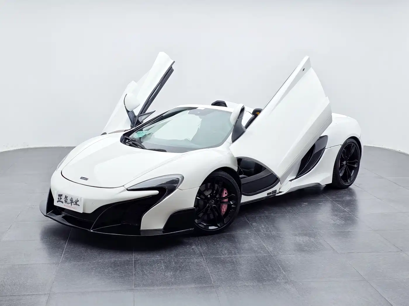 McLaren 12C 2013 3.8T SPIDER фото 24
