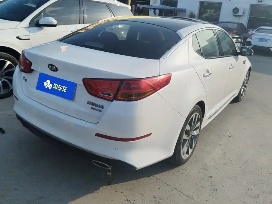 Photo 3 - Kia K5