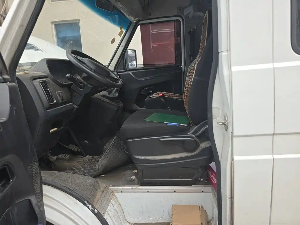 صورة 8 - Iveco Daily