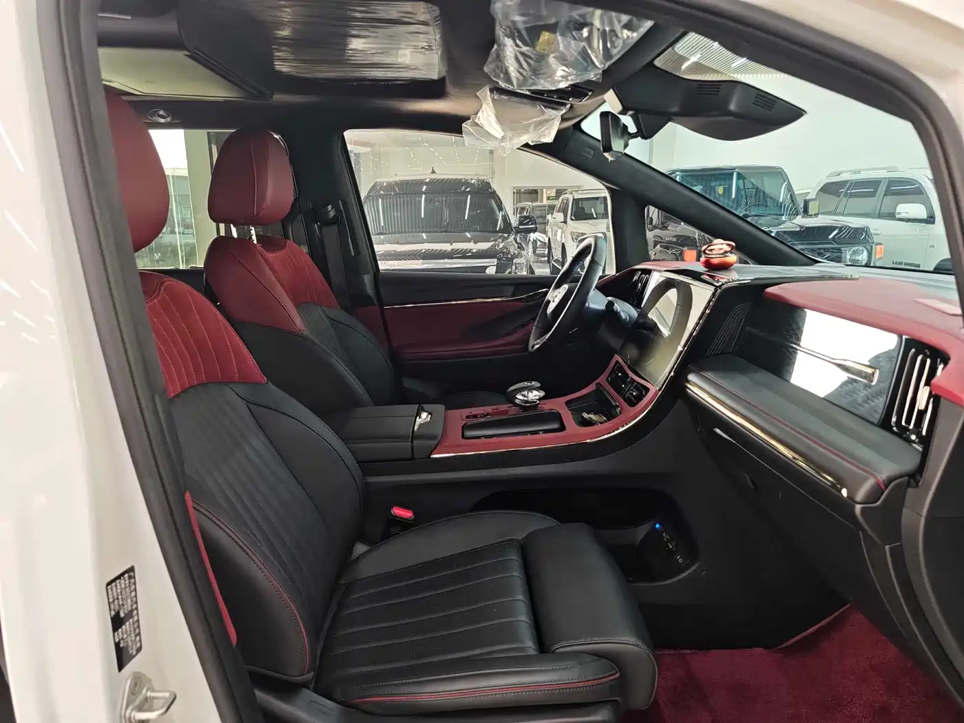 GAC Trumpchi Trumpchi M8 2023 Model Master Series 400T Ultimate Edition фото 12