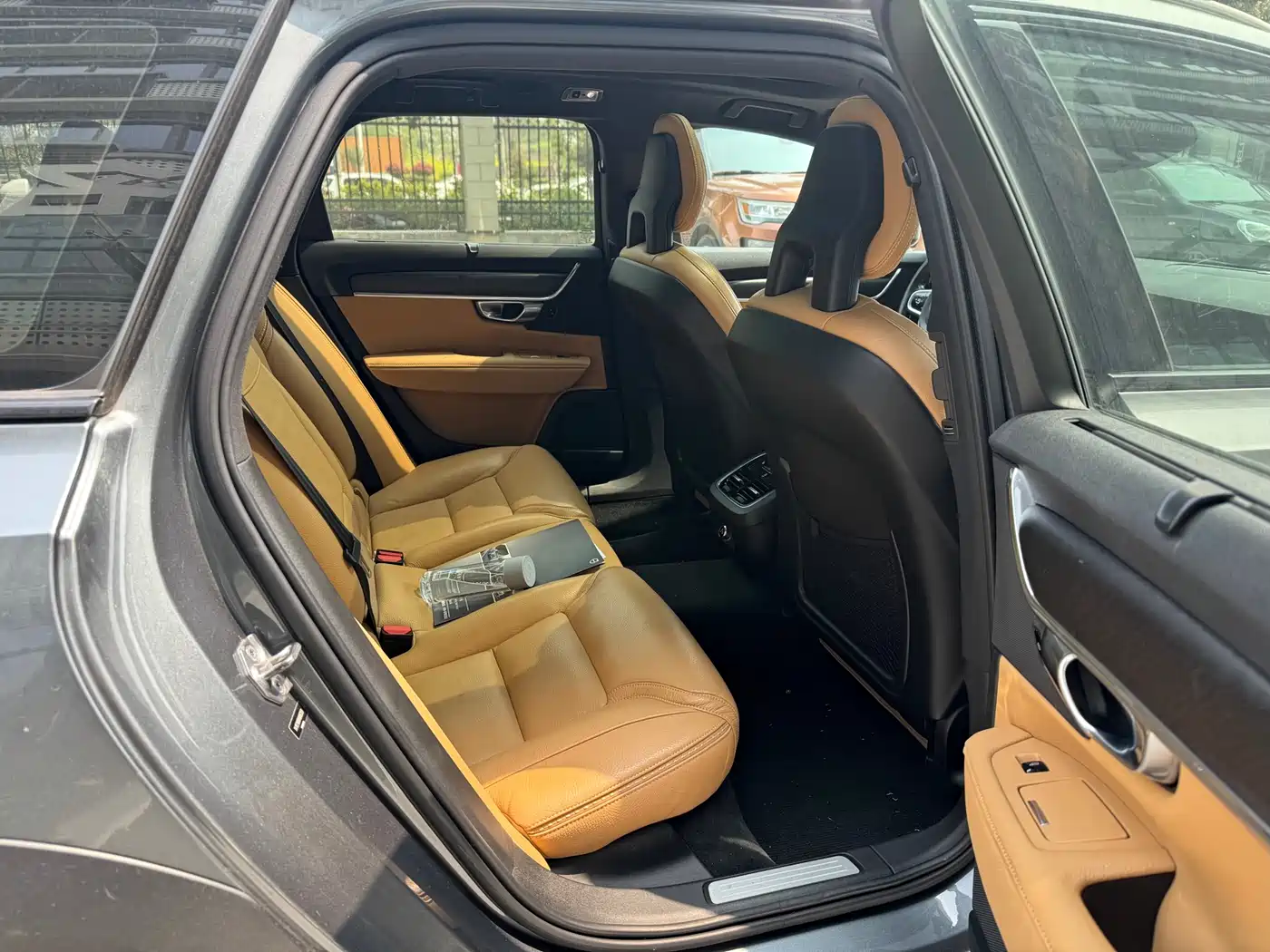 Volvo V90 2017 Cross Country T5 AWD Smart Edition фото 16