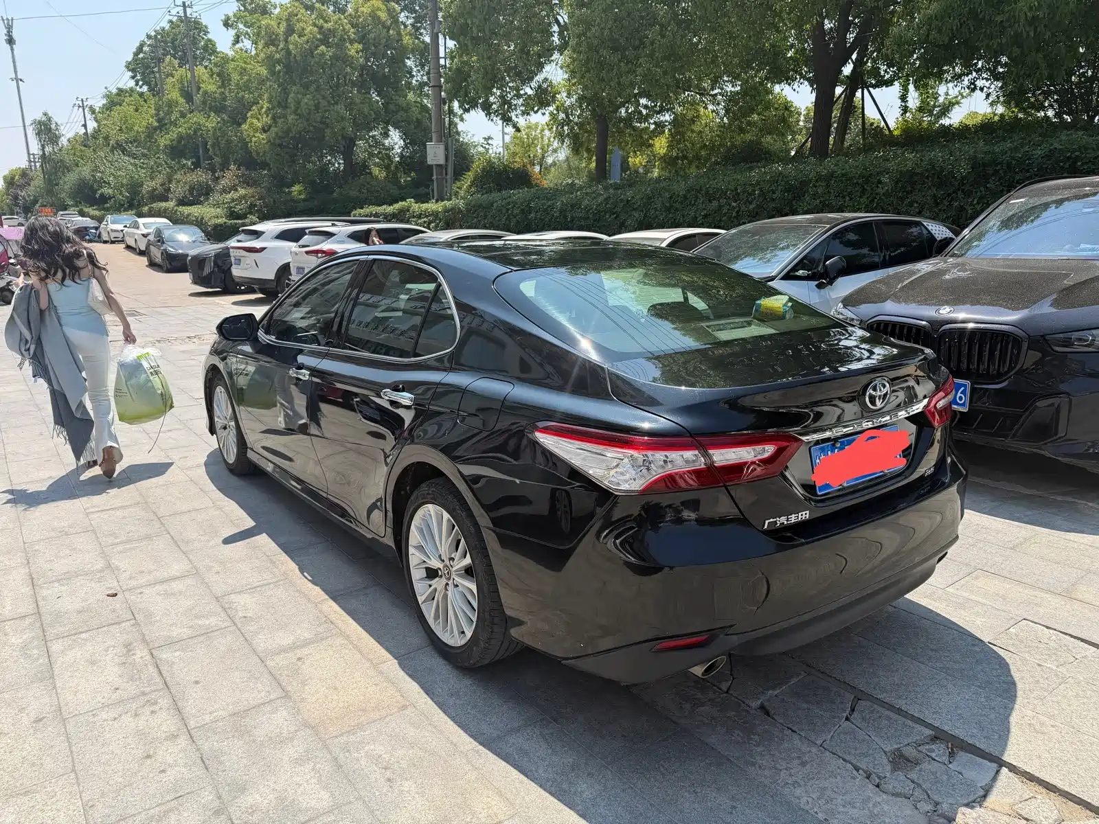Photo 4 - Toyota Camry