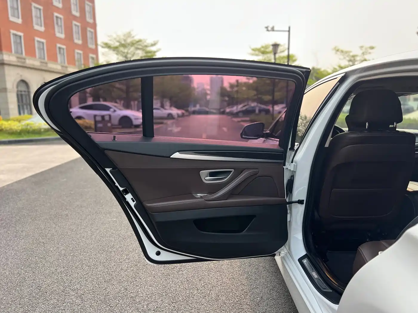 BMW 5 Series 2017 525Li Luxury Design Package фото 14