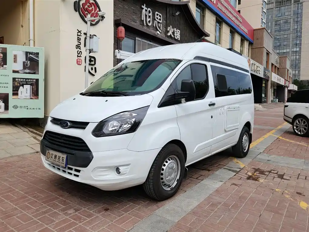 Фото 1 - Ford Transit