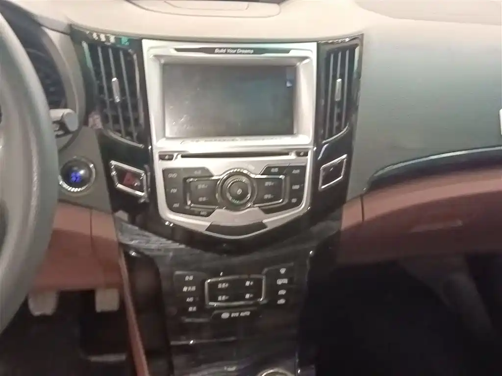 BYD Surui 2016 1.5L Manual Elite фото 13