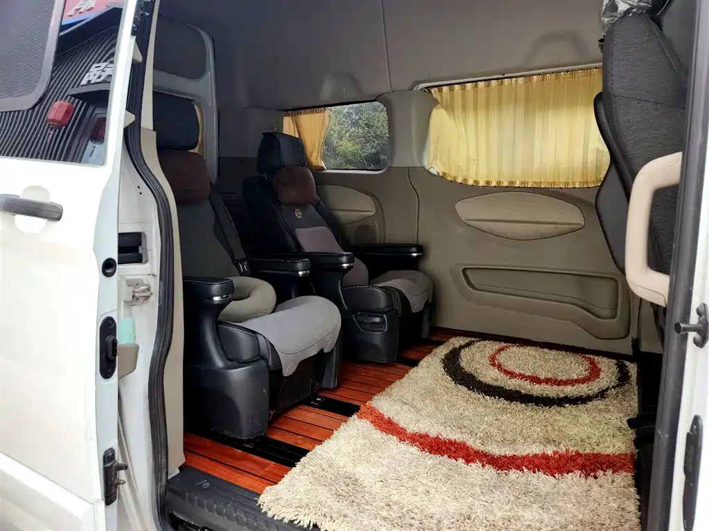 Фото 15 - Ford Transit