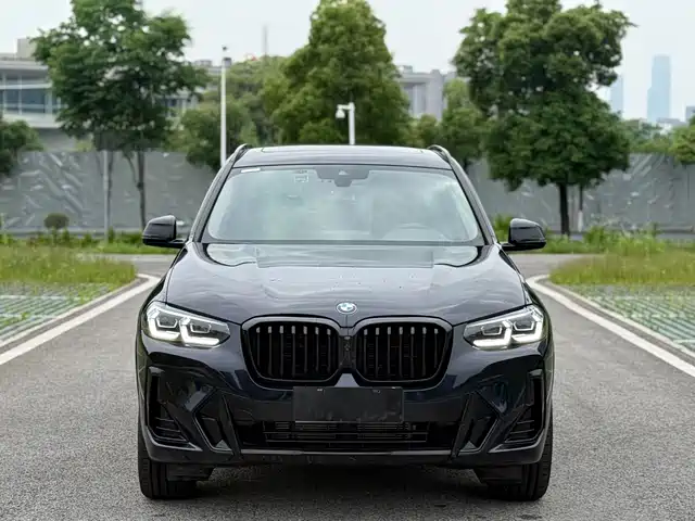 BMW X3 xDrive30i, Лидер, M Чёрный пакет
