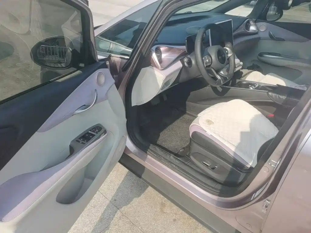 BYD Dolphin 2022 2021 Model 405km Fashion Edition