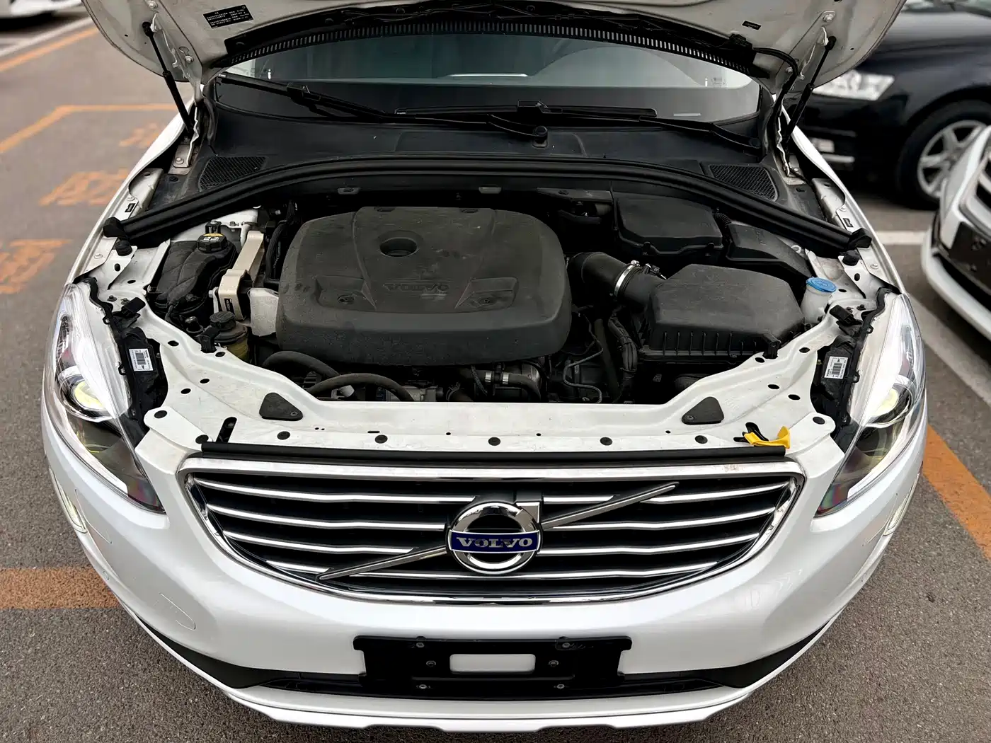 Фото 36 - Volvo XC60