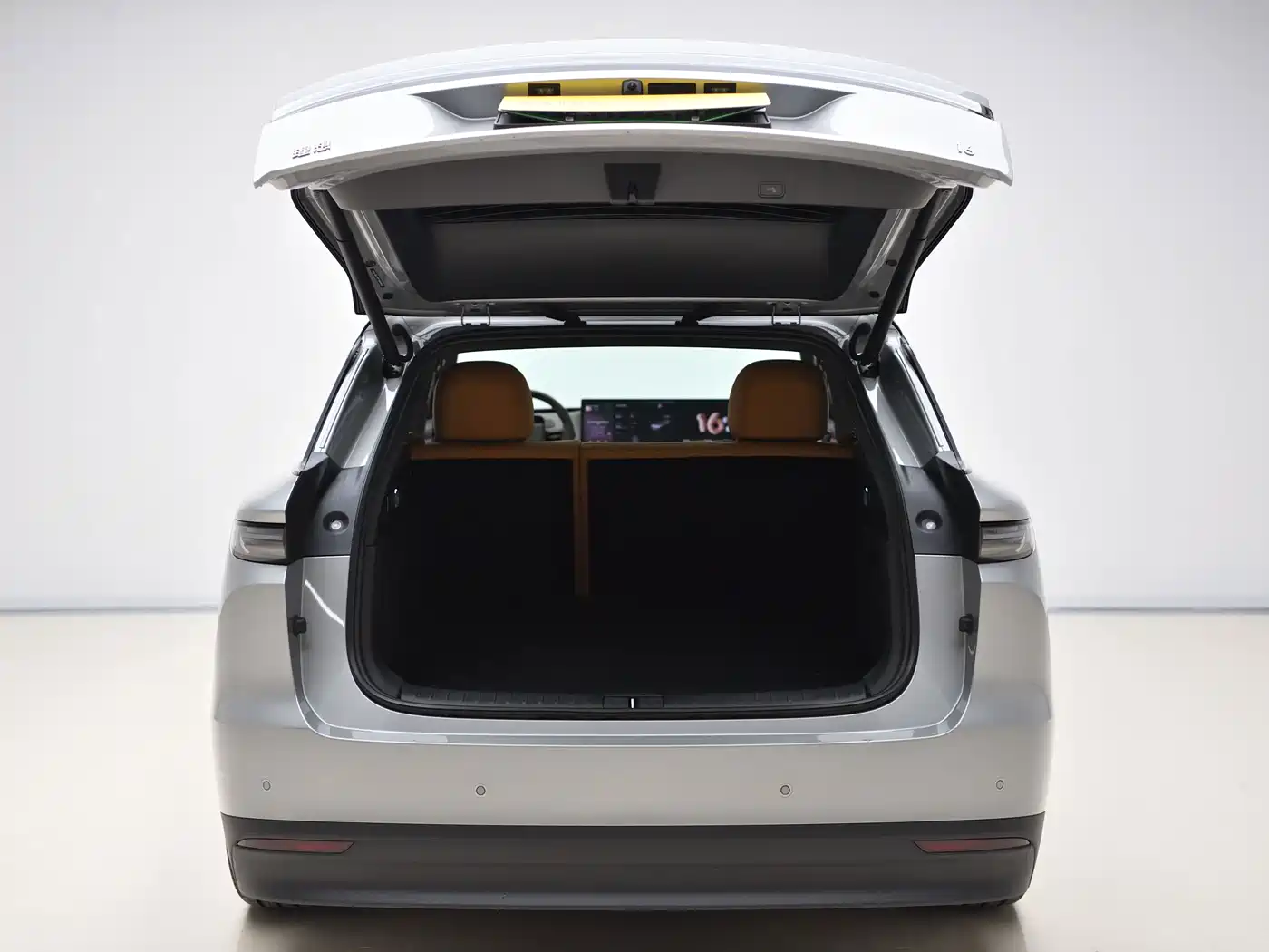 Li Auto i6 2026 2025 4WD Base Model