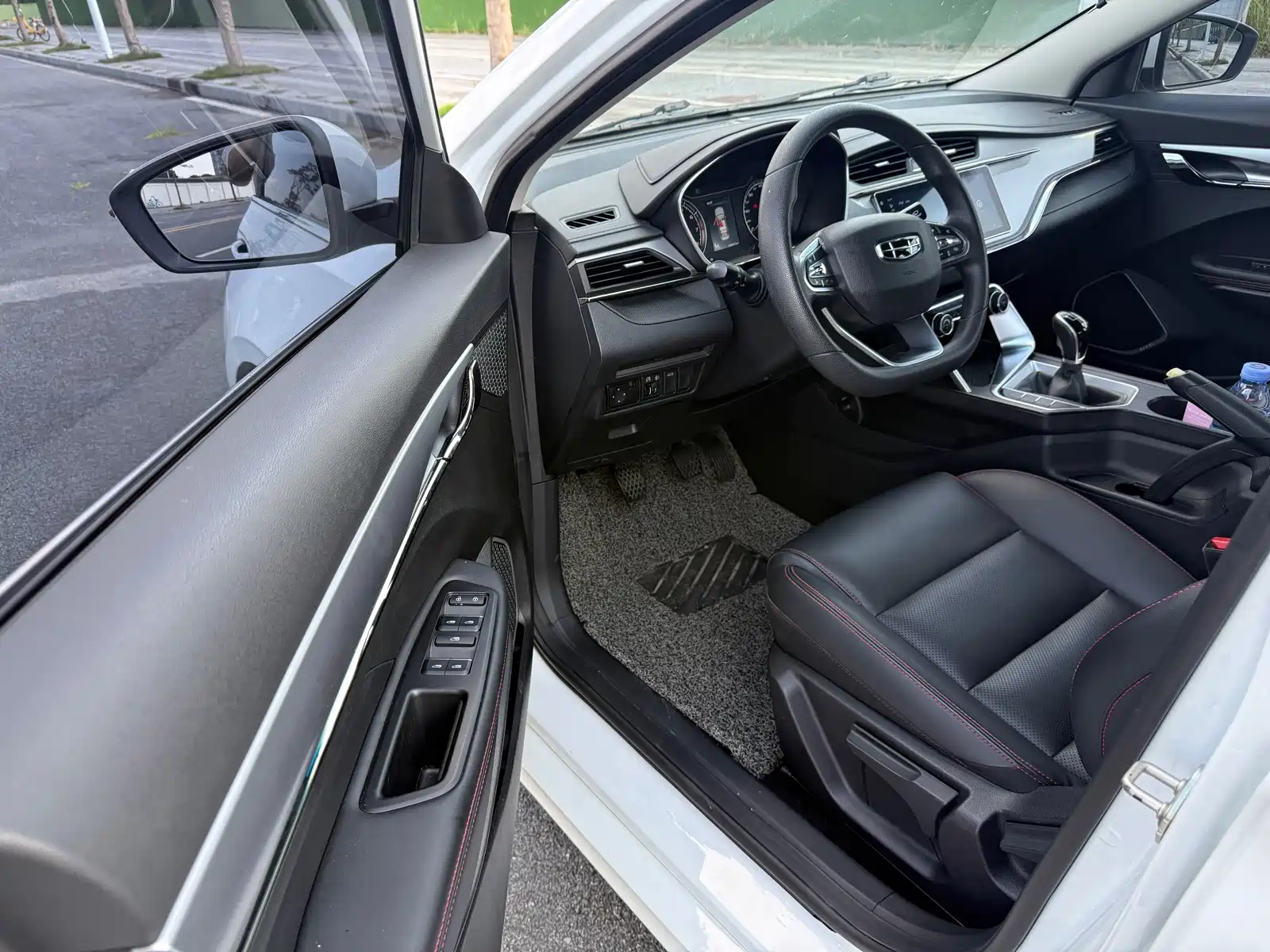 Photo 5 - Geely Binrui