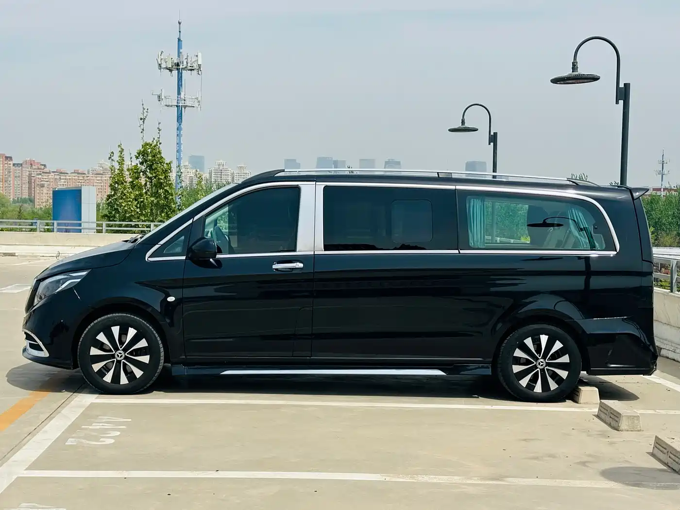 Mercedes-Benz Vito 2023 2.0T Elite 7-Seater фото 7