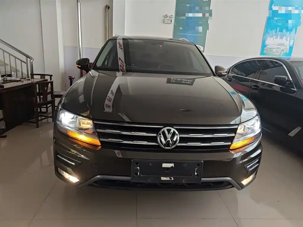 Volkswagen Tiguan L 2018 330TSI Automatic 2WD Luxury Edition фото 3