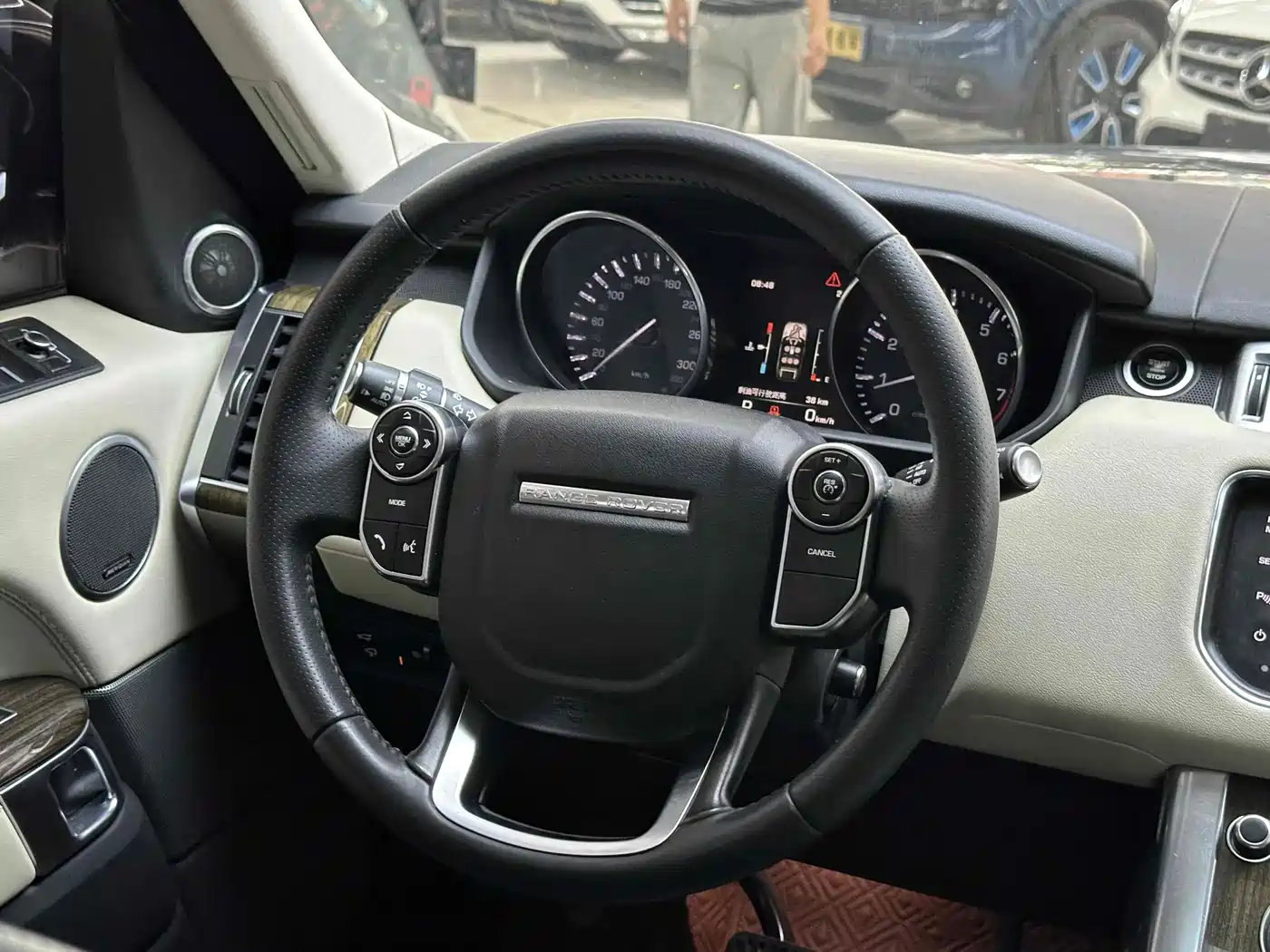 Land Rover Range Rover Sport 2015 3.0 SC V6 HSE фото 12