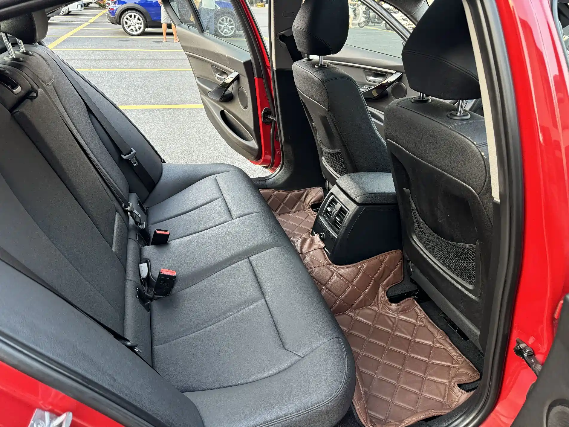 Photo 12 - BMW 3 Series