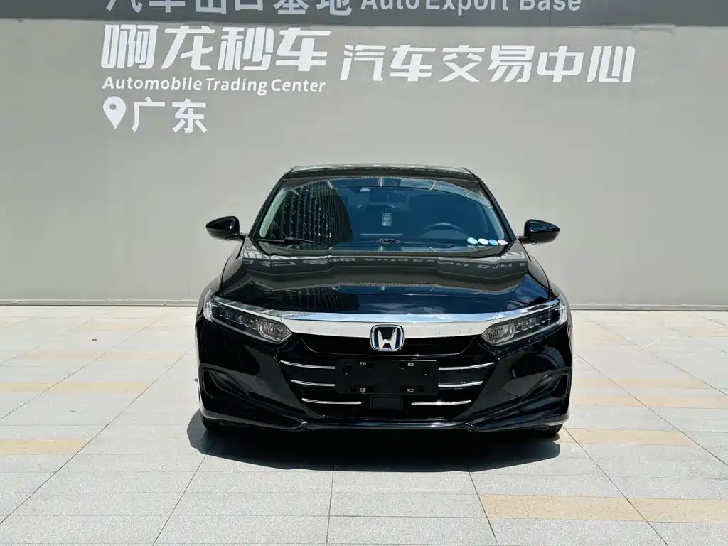 Photo 2 - Honda Accord
