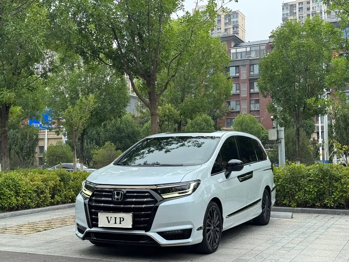Honda Elysion 2024 2024 2.0L e:HEV Luxury Edition