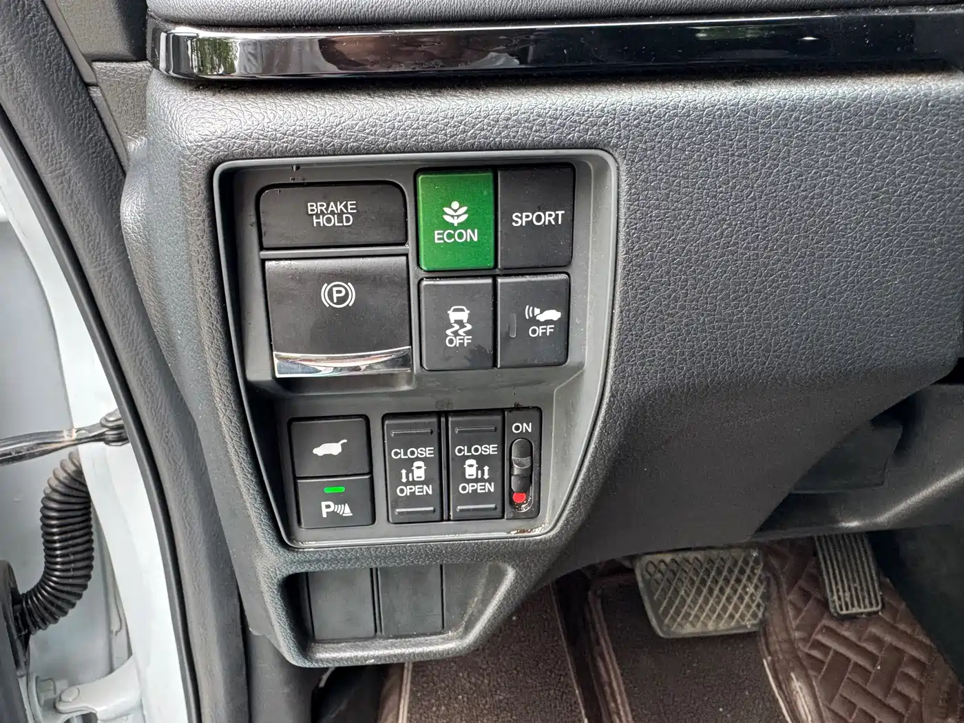 Honda Elysion 2024 2024 2.0L e:HEV Luxury Edition