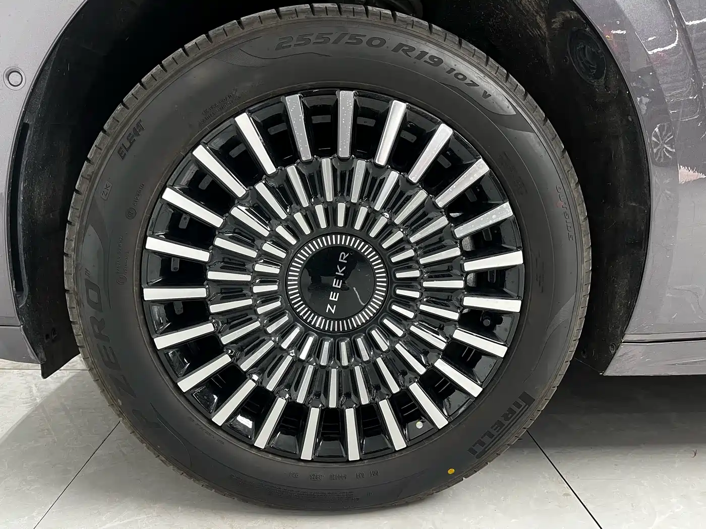 ZEEKR EXTREME KRYPTON 009