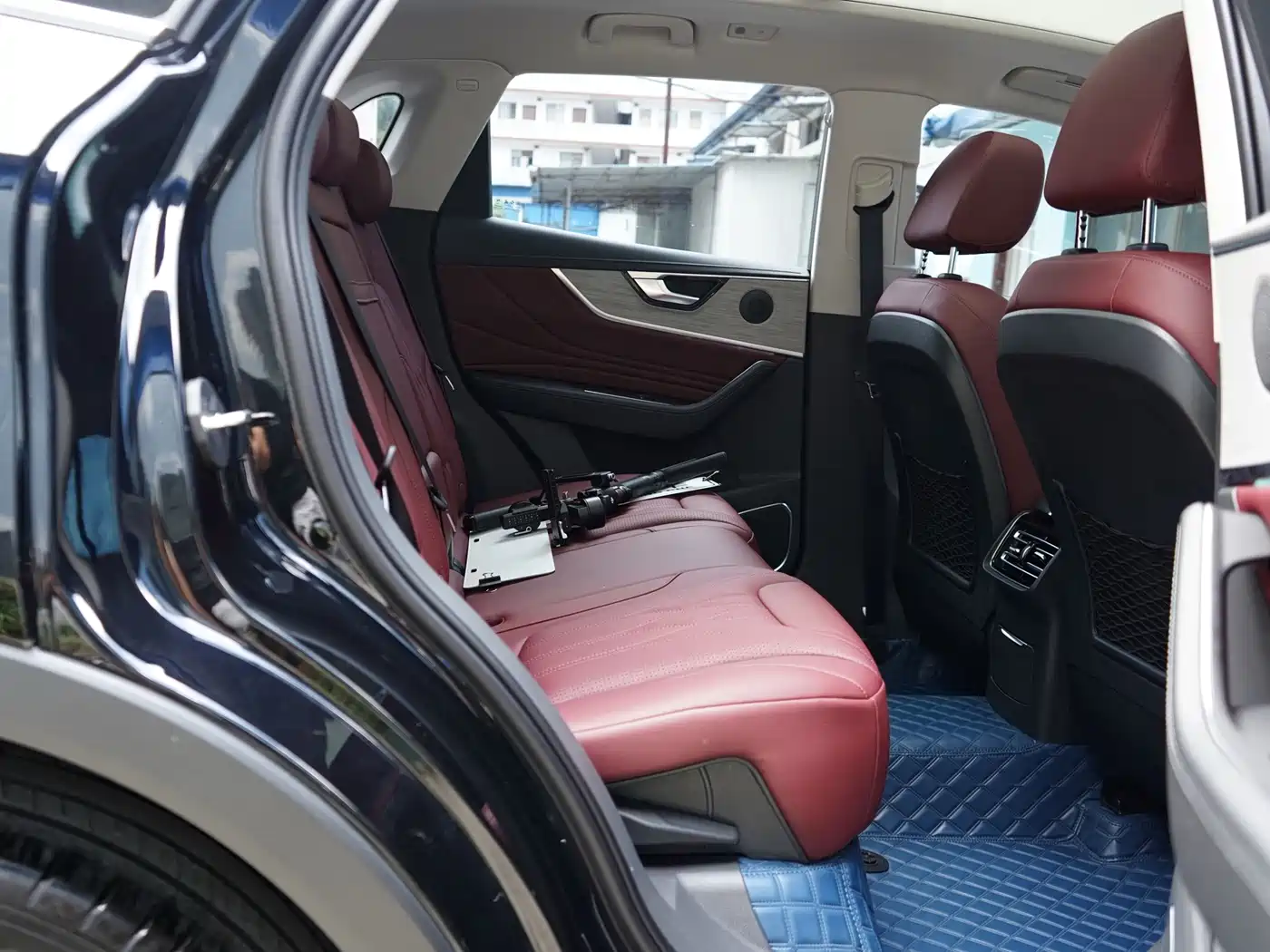 Hongqi HS5 2025 2025 2.0T 2WD Qixiang Pro