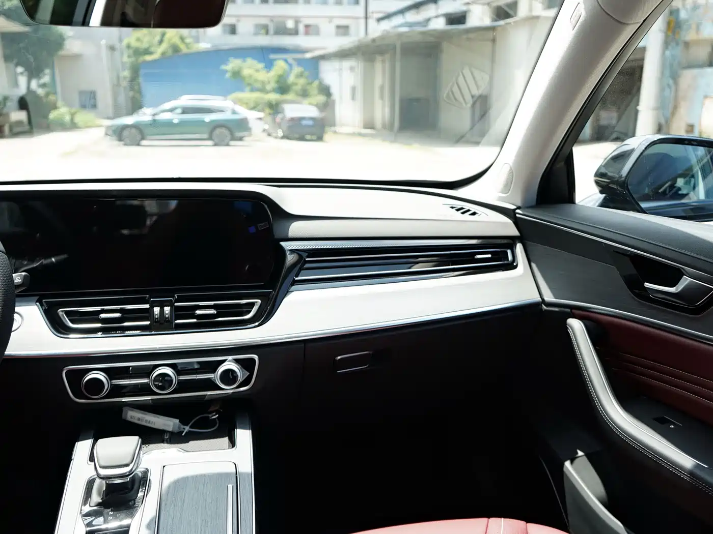 Hongqi HS5 2025 2025 2.0T 2WD Qixiang Pro