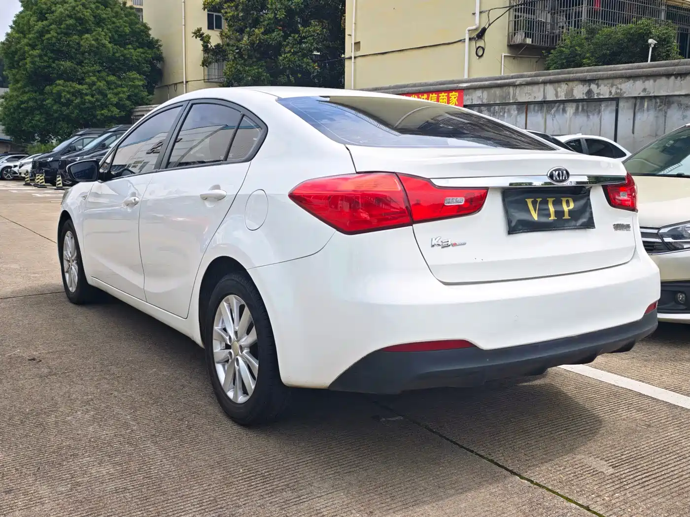 Photo 4 - Kia K3
