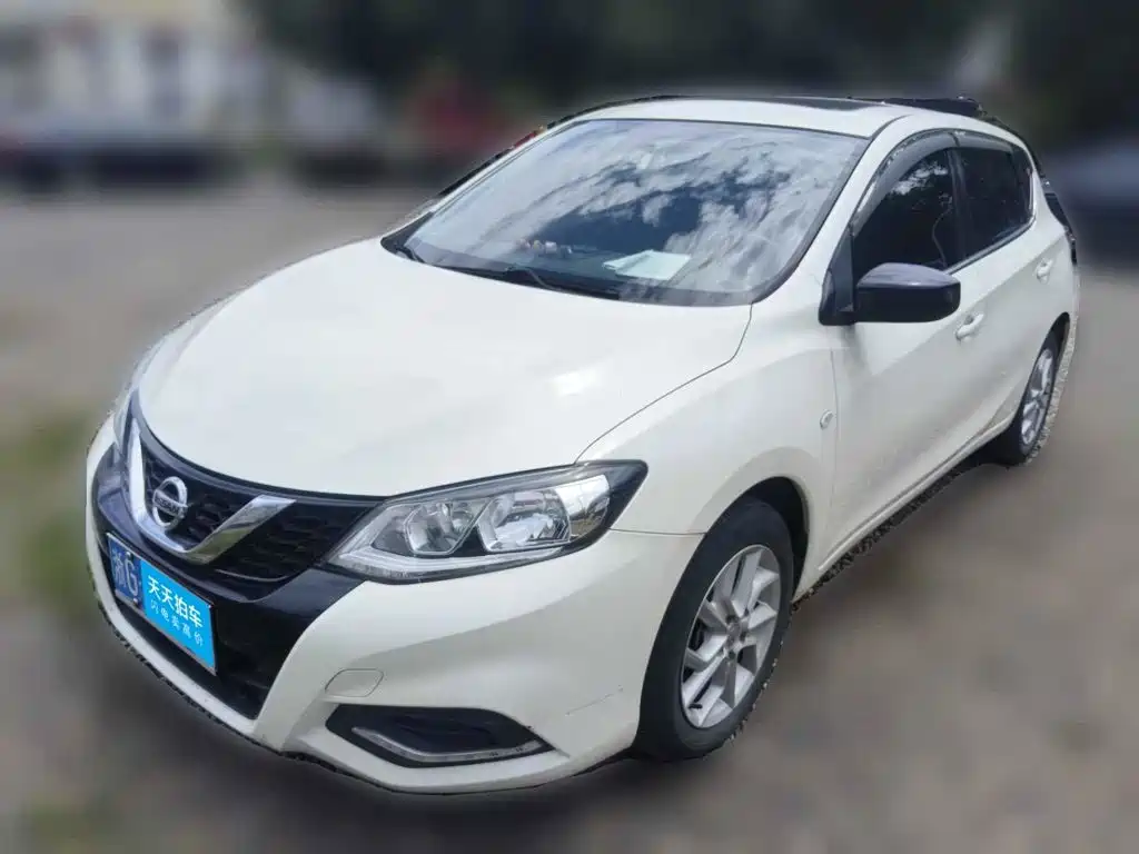 Nissan Tiida 2021 1.6L CVT Cool Edition
