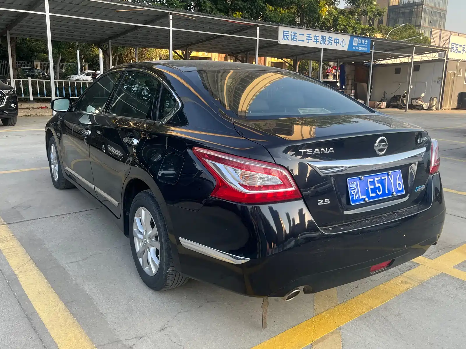 Фото 9 - Nissan Teana