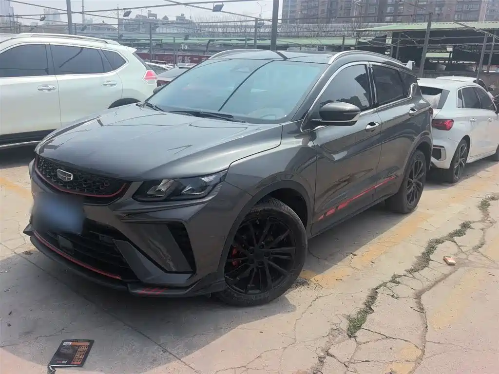 Фото 25 - Geely Coolray