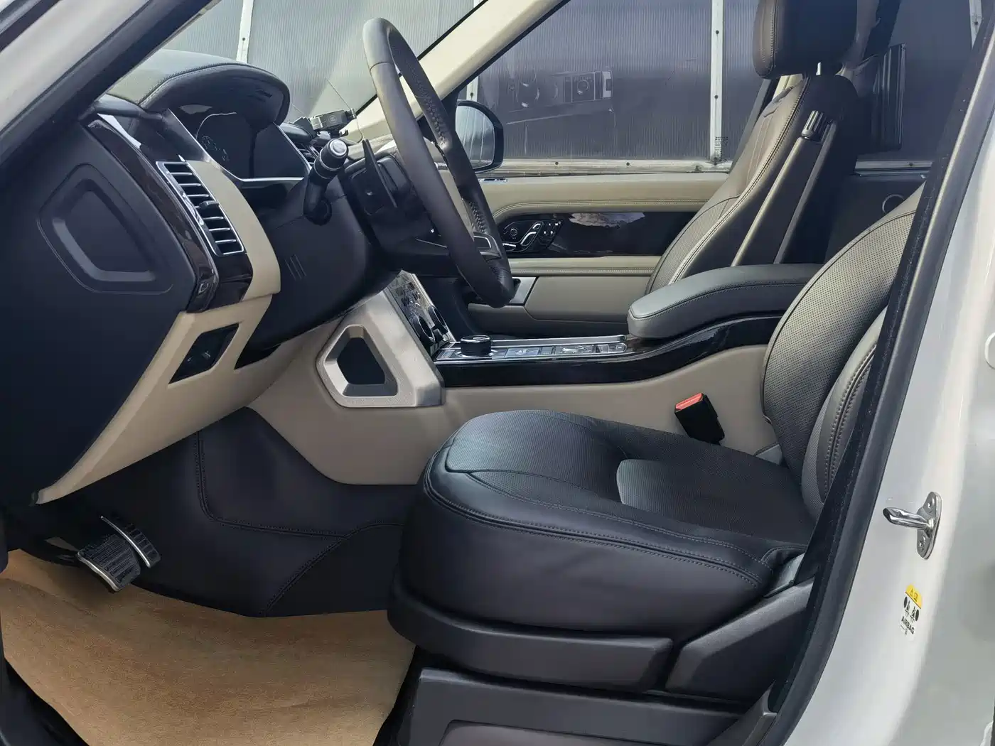 Land Rover Range Rover 2021 2021 3.0 L6 Heritage Extended Classic Edition