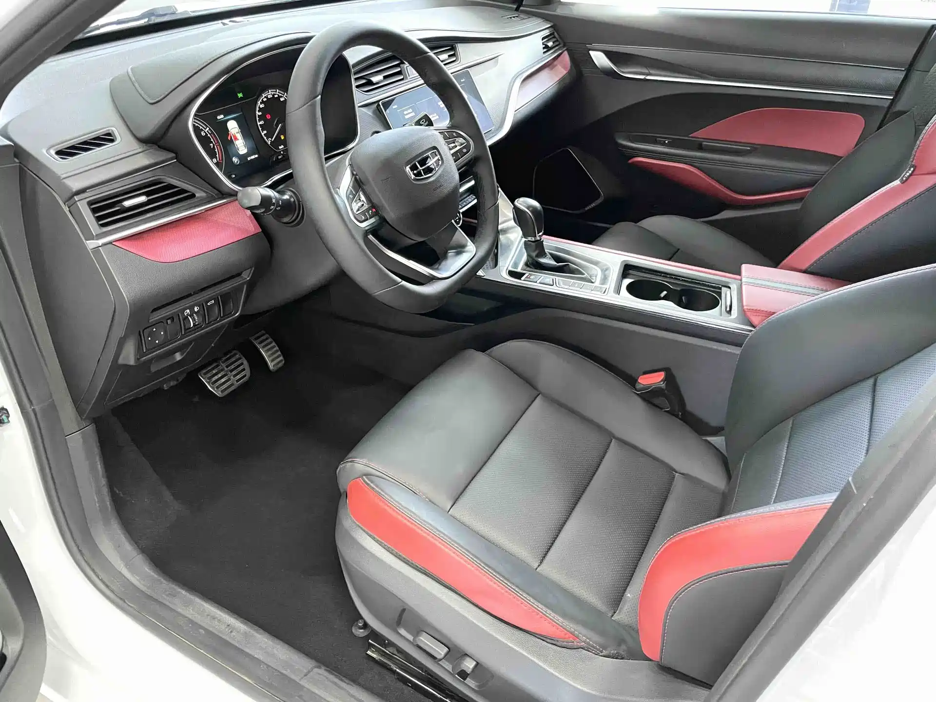 Фото 7 - Geely Binrui